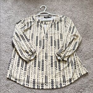 Cure. Women’s Blouse